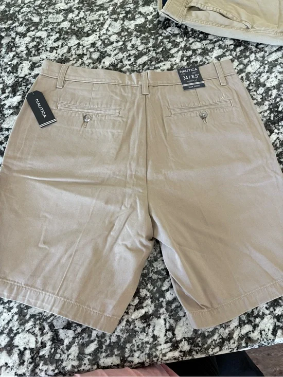 Nautica Men’s Tan Flat-Front Chino Shorts