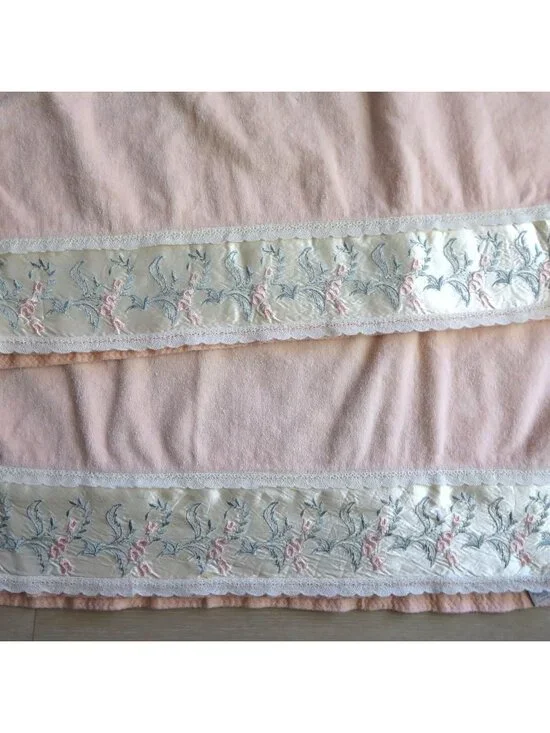 Vintage Trousseau Peach Bath Towels Embroidered Satin Trim Lace Edge USA Made