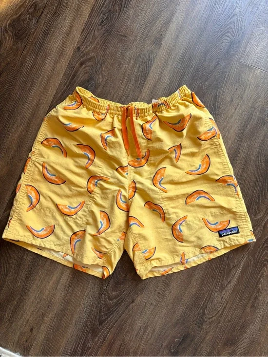 Patagonia Surfboard Yellow Melons 5