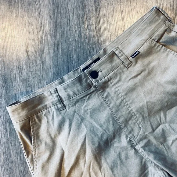 Hurley Mens Dri-FIT Chino Shorts Khaki Tan Size 32 Stretch Flat‎ Front Casual