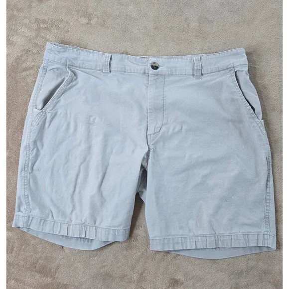 Marine Layer shorts Mens size 38 light blue Chino button pocket performance