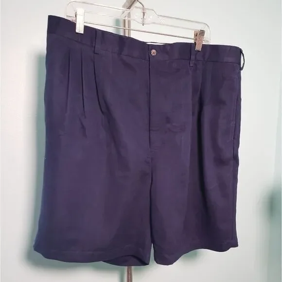 Men's golf shorts, 40, navy blue NWT, Grand Slam. NEW WITH‎ TAGS.
