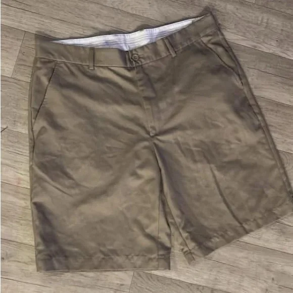 Greg Norman Khaki short size 36