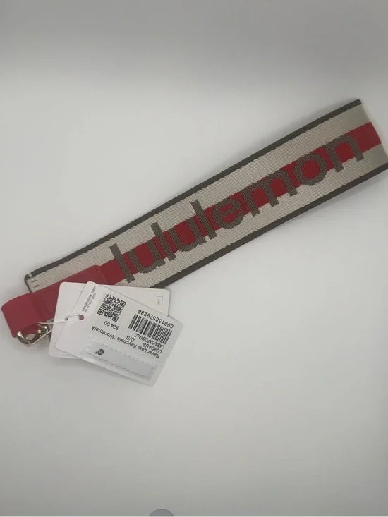 NWT Lululemon Never Lost KeychainCoconut Ivory Oxford Red Walnut Crunch
