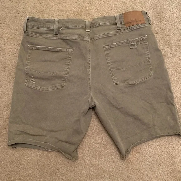 AMERICAN EAGLE NEXT LEVEL STRETCH SHORTS. RARELY WORN