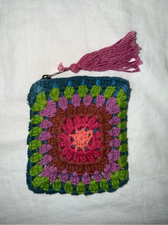 Crochet Zip Pouch