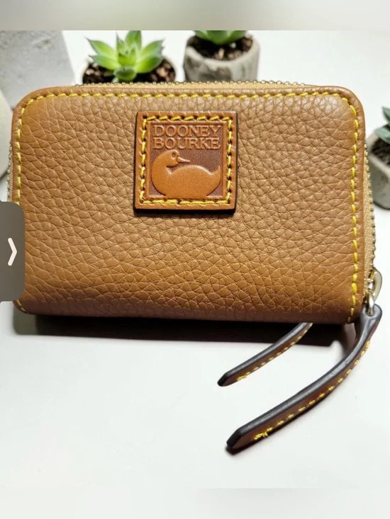 Dooney & Bourke Tan and Cream Pebbled Leather Zip Wallet