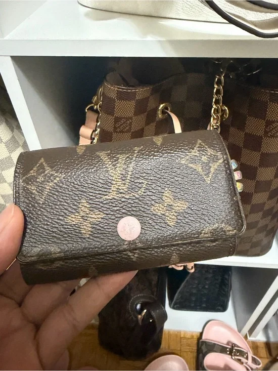 Louis Vuitton Brown Monogram Card Holder with Pink Snap 6 ring