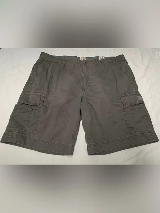 Men's Cargo Shorts in Charcoal Gray - Casual Utility Style