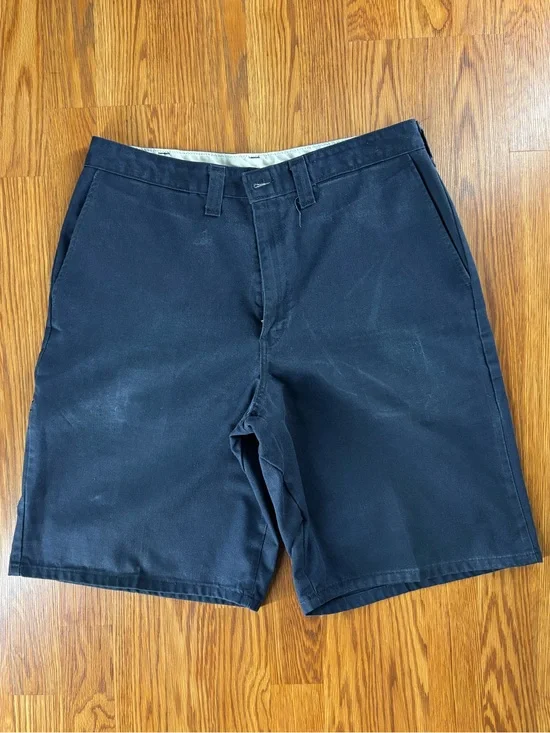 Dickies Size 34 Navy Flat Front Men's Shorts