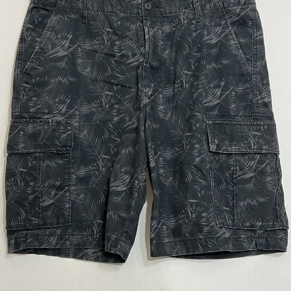 Old Navy Leaf Design Outdoor Cargo Shorts Casual Black Men Size 38