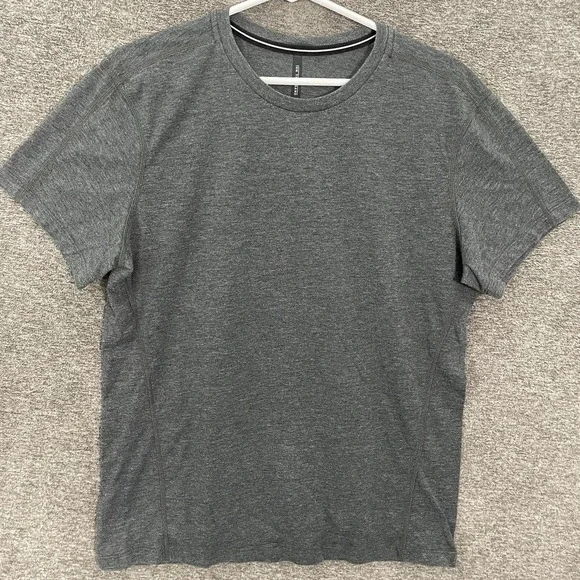 Ten Thousand Durable Shirt Mens Medium Gray Lightweight Athletic Training Tee
