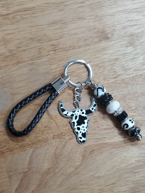 Western Longhorn Black And White Keychain