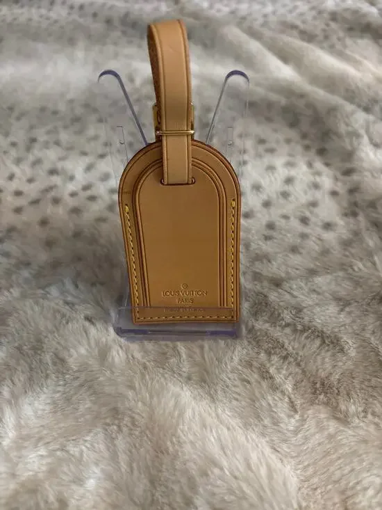 Preloved Louis Vuitton Vachetta Leather Luggage Tag.
