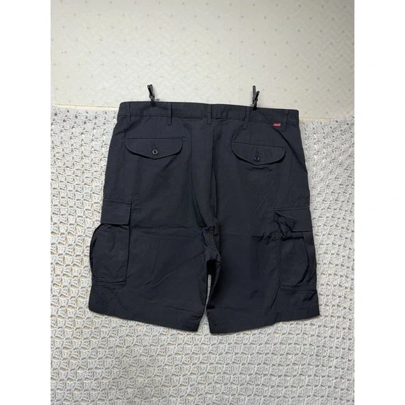 Levi's Khaki Carrier Cargo Shorts Mens Size 40 Black Ripstop Hiking Chino Casual