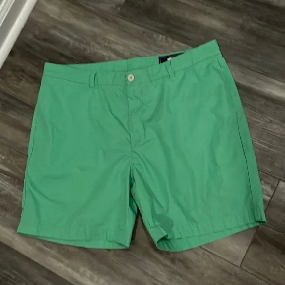 Vineyard Vines Green Club Shorts