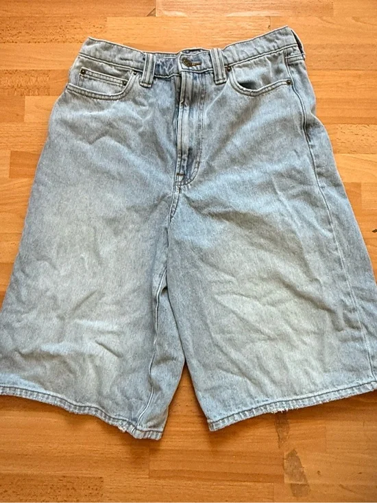 Arizona Jean Company Light Blue Denim Shorts