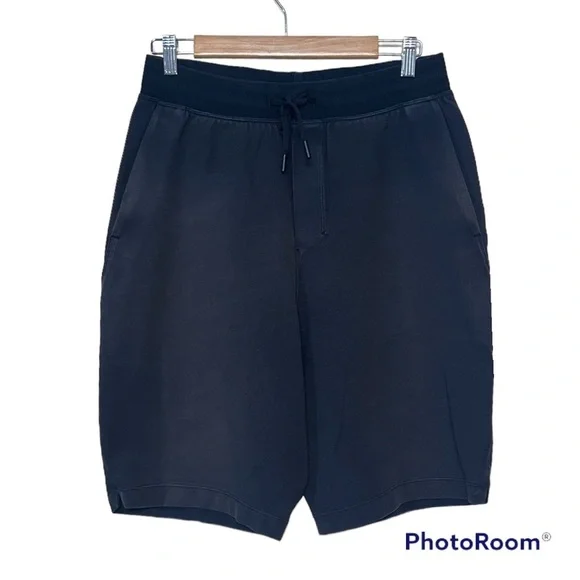 Lululemon • Mens Shorts 9”