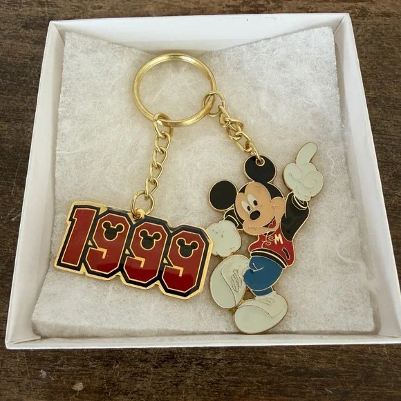Vintage 1999 Disney Mickey Mouse Millennium‎ Keychain Applause Collectible