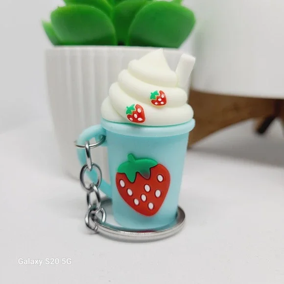 Strawberry Drink Keychain Cute Cup Charm Food Accessory Fun‎ NWOT School Keys