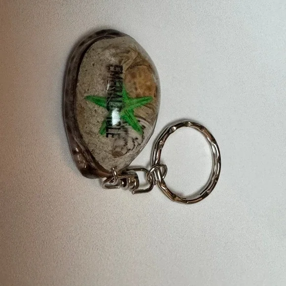 Emerald Isle Seashell‎ Starfish Keychain Souvenir Sand