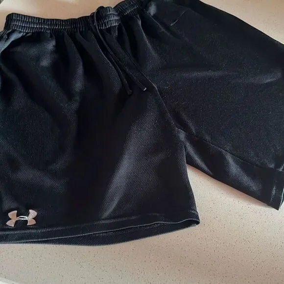 Under Armour Loose Shorts Men’s L