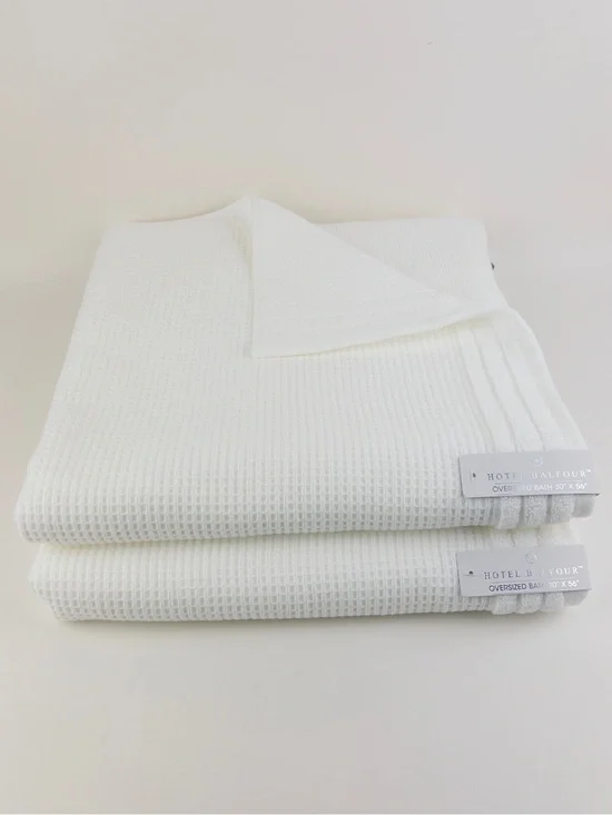 NWT 2Pc Hotel Balfour Waffle Bath Towels in Pure White Soft Cotton