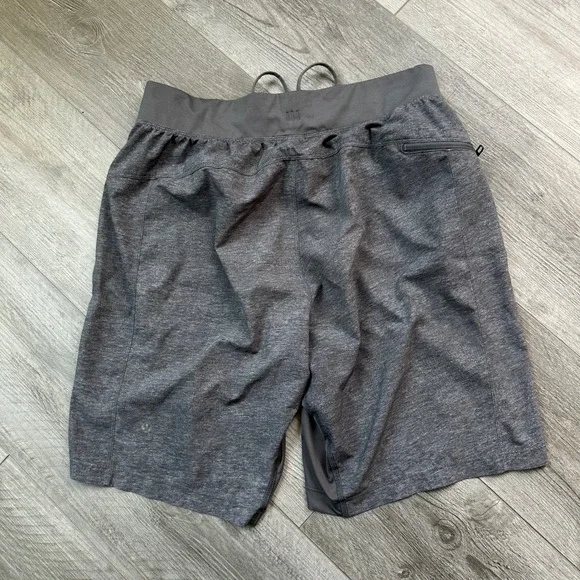 Lululemon Gray Athletic T.H.E liner less Shorts Size M mens