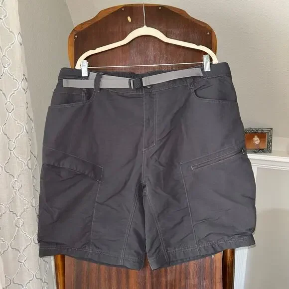 The North Face Shorts Mens  XXL Gray Hiking Camp Climb Outdoor  Belted Nylon