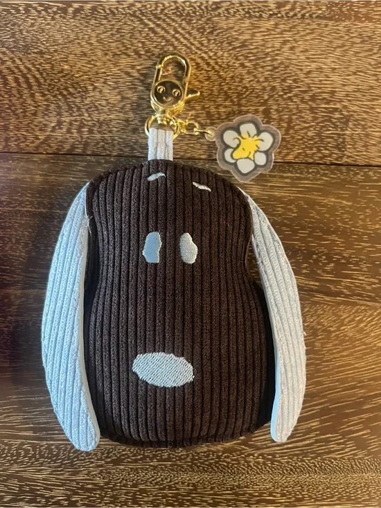 NEW Peanuts x Whatever Makes You Happy! Snoopy Bag Charm Blind Box