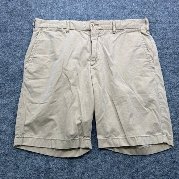 Uniqlo Chino Shorts Mens Medium Khaki 9in Inseam Cotton Casual Dress