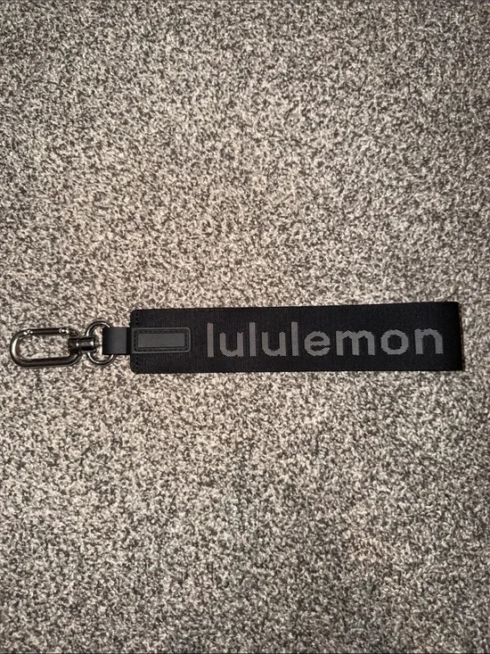 lululemon athletica Black Logo Key keychain Strap