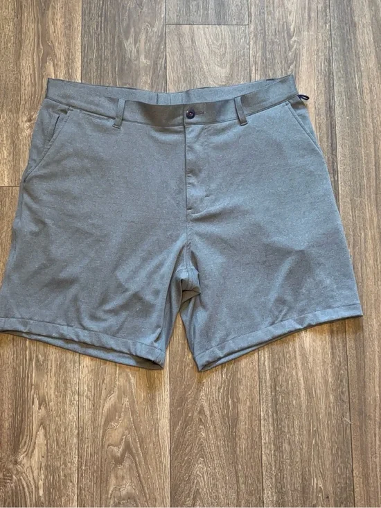 Halsey Breakwater  Sport Shorts Sz 38