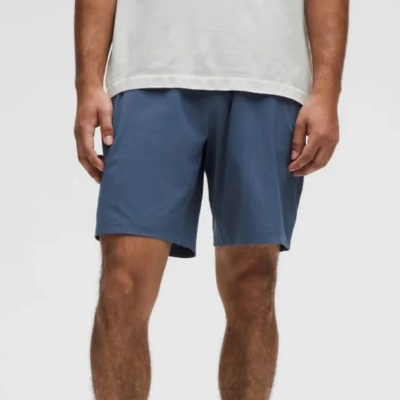 Lululemon athletica blue pace breaker Linerless shorts 9” inseam size large