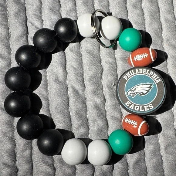 Philadelphia Eagles Football Stretchy Silicone Bracelet Wristlet Mama Keychain