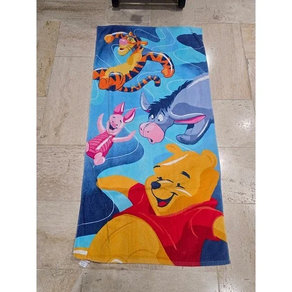 Vintage Disney Store Pooh Eeyore Piglet Tigger and Friends‎ Beach Towel