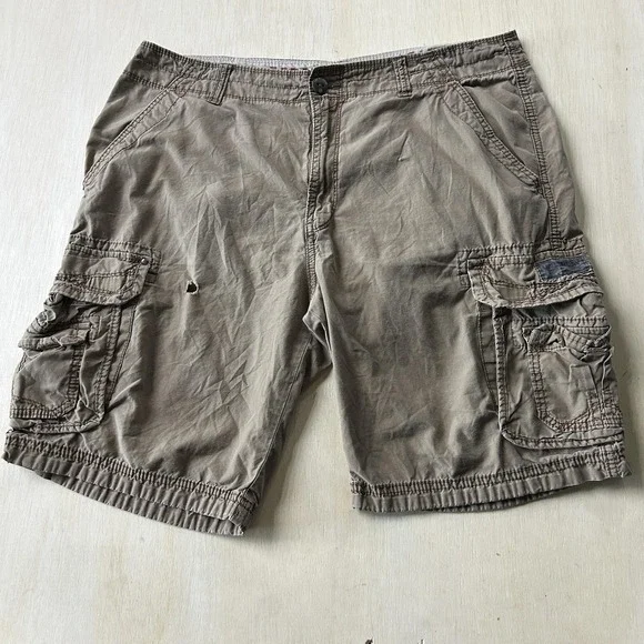 Y2K Baggy UNIONBAY Cargo Shorts Mens 38 Beige Cotton Canvas Flat Front 10 Inseam