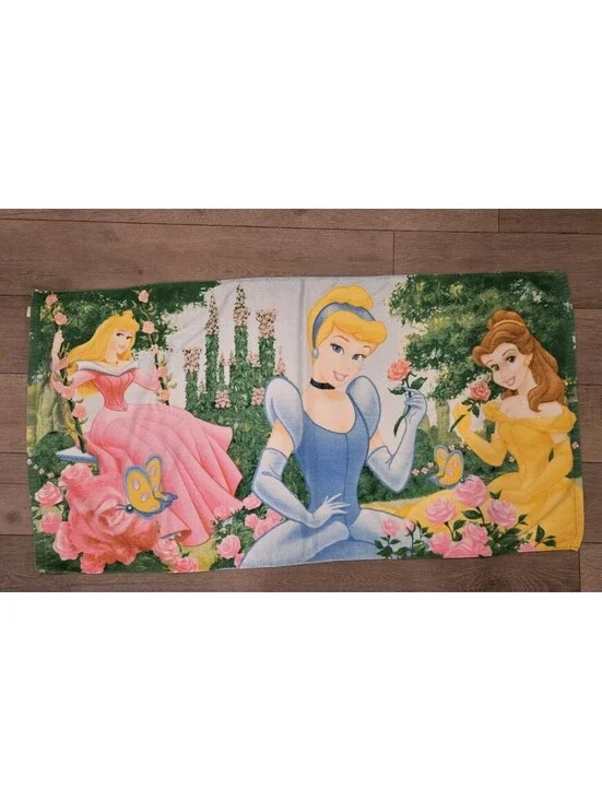 Disney Store Exclusive Princess Cinderella Belle & Aurora Beach Towel