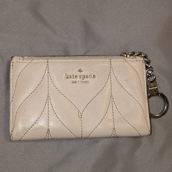 Kate Spade Briar Lane Quilted Mikey  Leather Card Holder Keychain Cream Gold