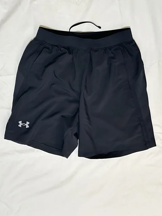 Under Armoiur Fitted Athletic Shorts Mens S