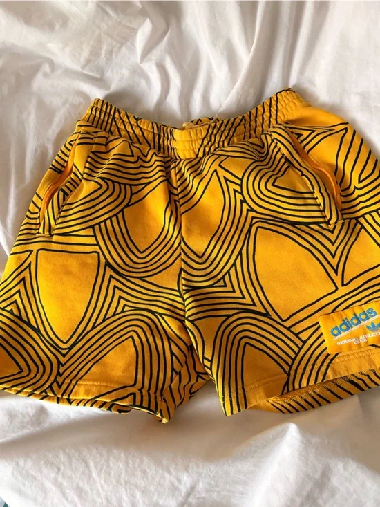 Adidas Originals Athletic Club Print Shorts Sz S Gold