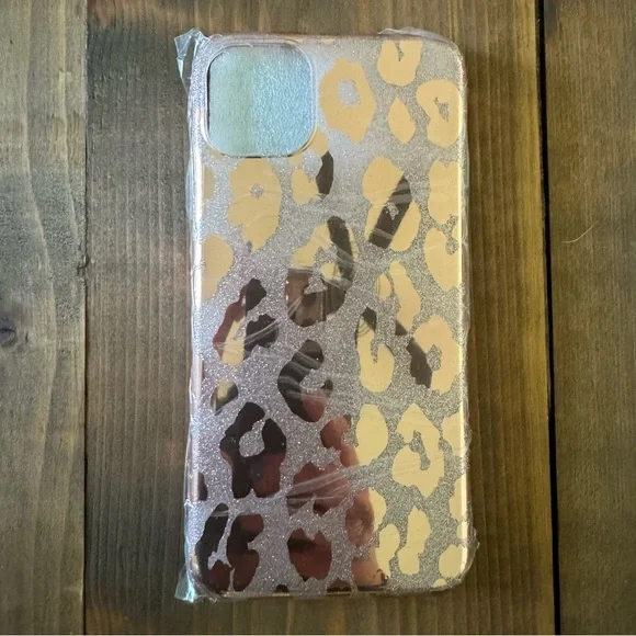 NWT Pink cheetah print iPhone 11 Pro Max phone case