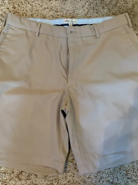 Peter Millar - EB66 Performance Golf Shorts - Mens Size 32 - 8