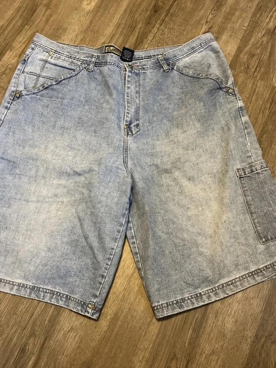 Light Wash Denim Cargo Shorts - Men 46