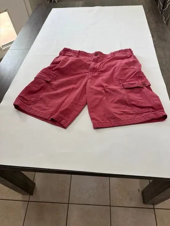 IZOD Saltwater Cargo shorts
