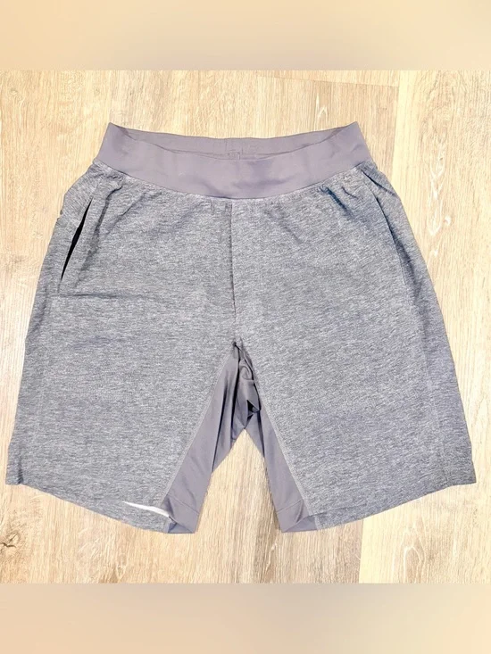 Lululemon Men’s Pace Breaker Lined Shorts Gray Heather Size Small EUC