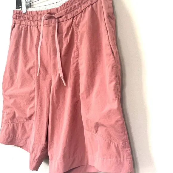 Lululemon Bowline 8