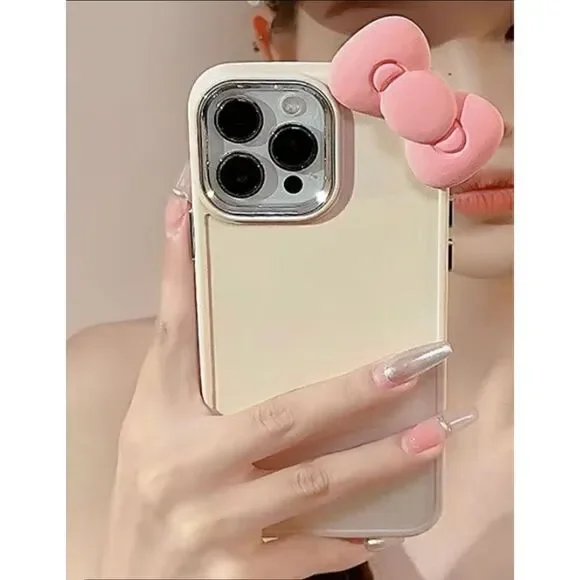 Hello Kitty Silicone Phone Case Crem with Pink Bow