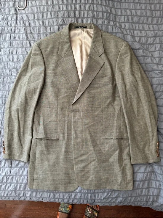 Vintage Hugo Boss Light Olive Sport Coat with Cream Lining