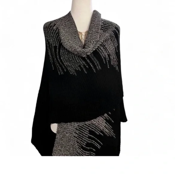 Quiet Luxury, Old money, Hollywood vibes Elegant Black and Silver Women's Shawl
